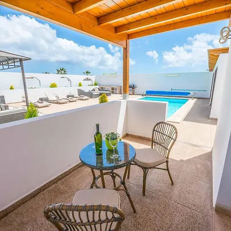 Villa Bonilla 16 *